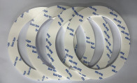Mousse de PE à cellules fermées blanches avec une pellicule de PE mince liée aux deux surfaces