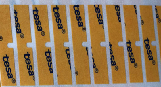 le double d'acrylate de 0.048mm a dégrossi la couche mince collante du ruban adhésif TESA 4972