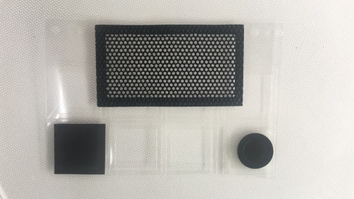 Poron avec filet anti-poussière en nylon pour nettoyeur de haut-parleur et station de base 5G