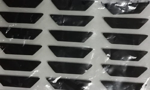 L'anti phénol de tranchant du rivage A 70 de Matt Silicone Rubber Pad Hardness de glissement a examiné