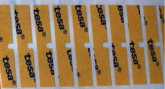 le double d'acrylate de 0.048mm a dégrossi la couche mince collante du ruban adhésif TESA 4972