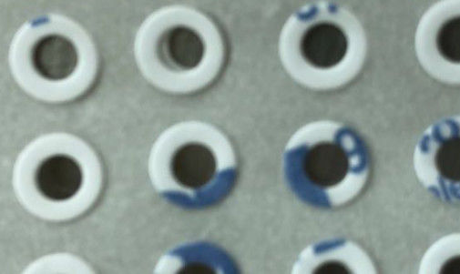 Le ruban adhésif de côté du double D2*D4 ajuste le revêtement de 0.14mm